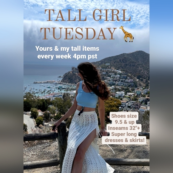 @stylishgiraffe is live! Silent Show Up To 75% Off! Gift Thrifted ✨️🎁 - Picture 9 of 15